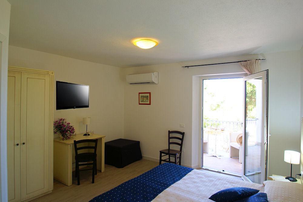 Hotel La Tartaruga Bianca Valledoria  Extérieur photo
