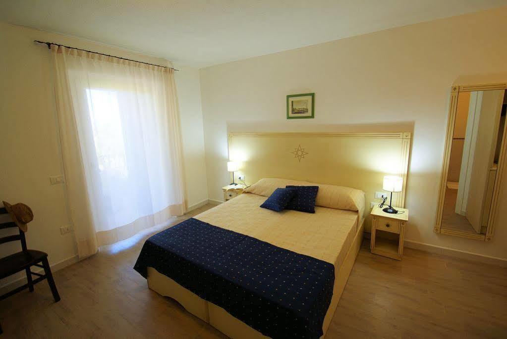 Hotel La Tartaruga Bianca Valledoria  Extérieur photo